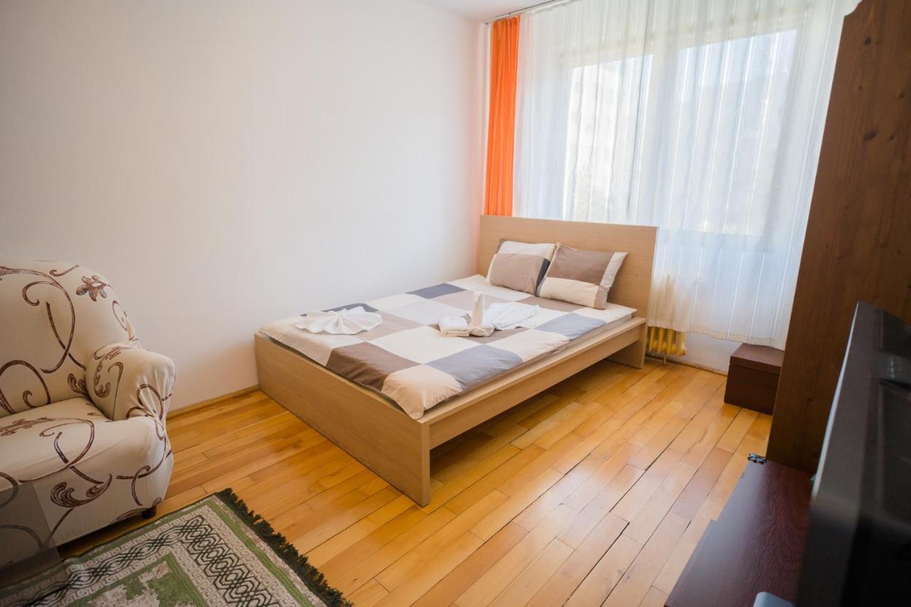 Rustic & Spacious 3Br Apartment 부쿠레슈티 외부 사진