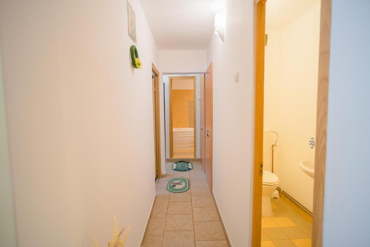 Rustic & Spacious 3Br Apartment 부쿠레슈티 외부 사진